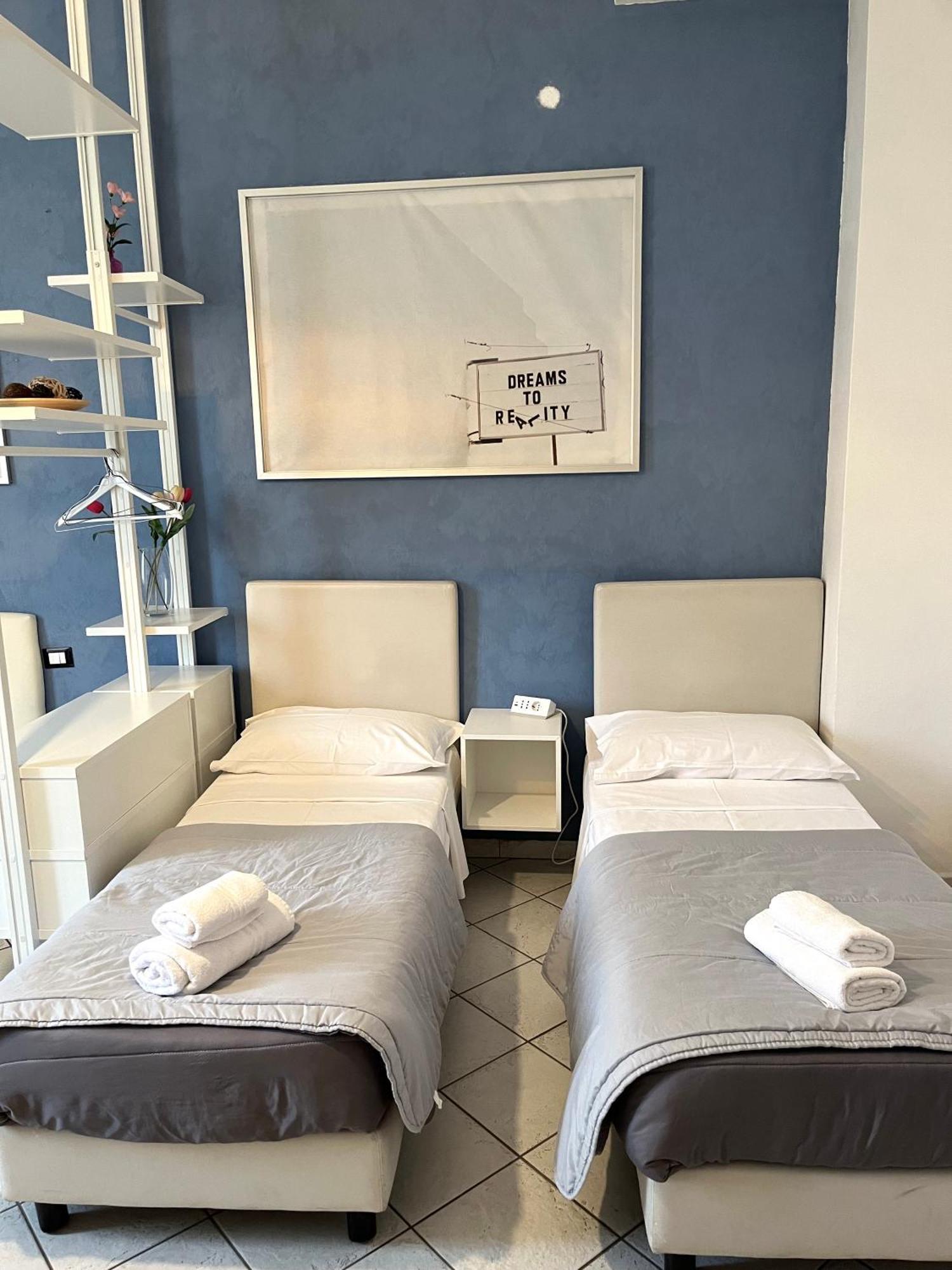 La Suite Rooms & Apartments Bologna Bagian luar foto